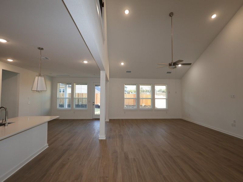 Spacious, unfurnished interior of a new home in Edgewood, Leander (Image 25). Spacious, unfurnished interior of a new home in Edgewood, Leander (Image 25).