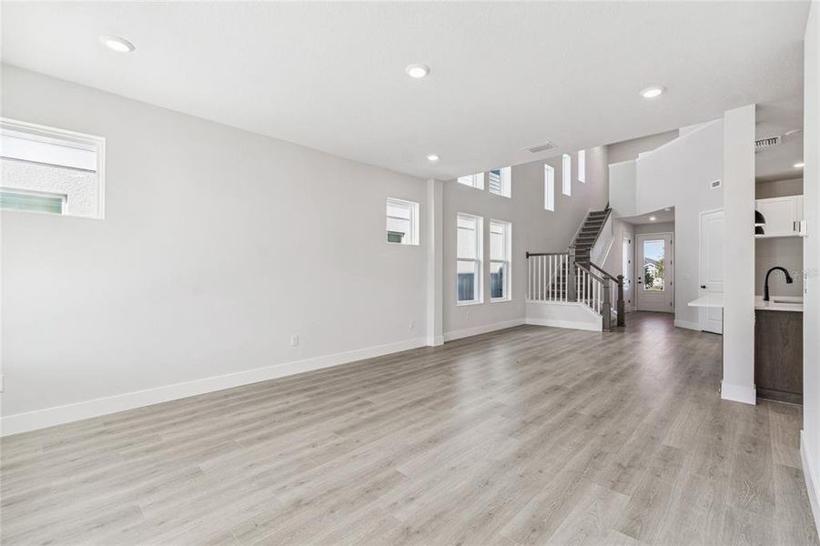 Spacious, unfurnished interior of a new home in Persimmon Park - Garden Series, Wesley Chapel (Image 32).