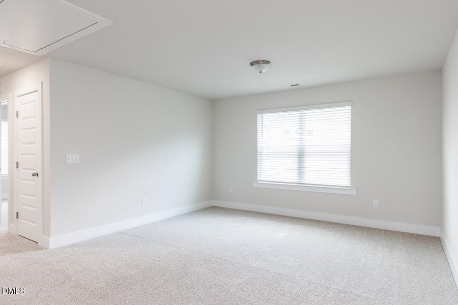 RDU_BeverlyPlace_Lot135_Redwood_QMI (23)