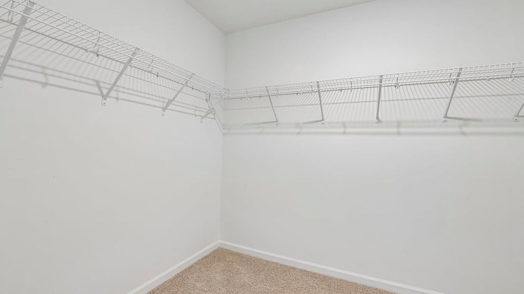 Spacious, unfurnished interior of a new home in Shahbain Reserve, Raeford (Image 26).