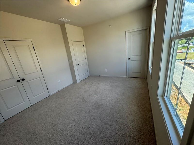 Image 20 of a home in .