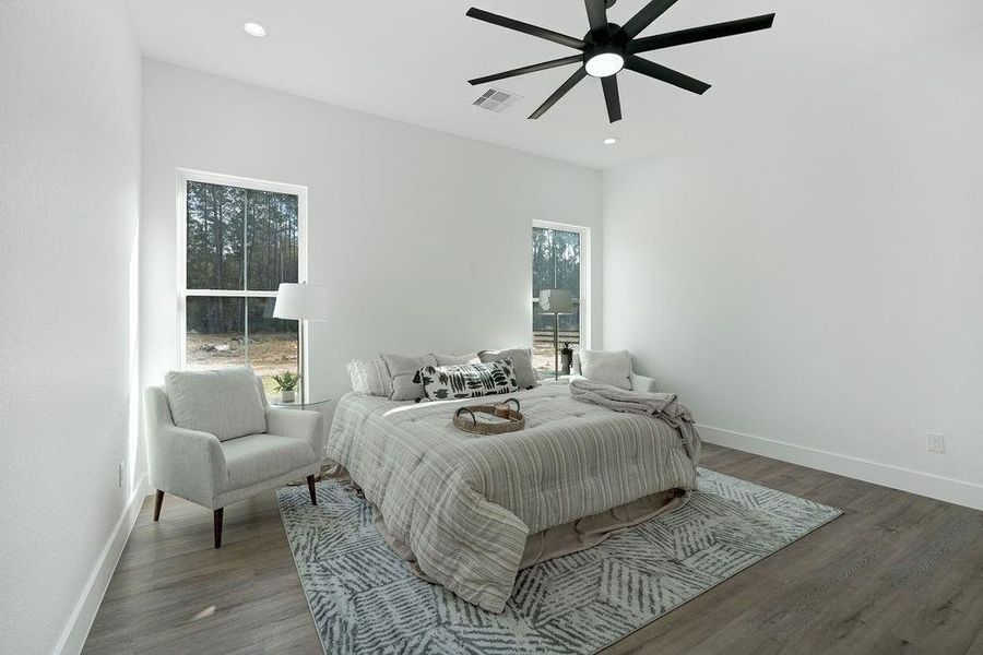 Furnished interior view inside a new home in , Conroe (Image 14).