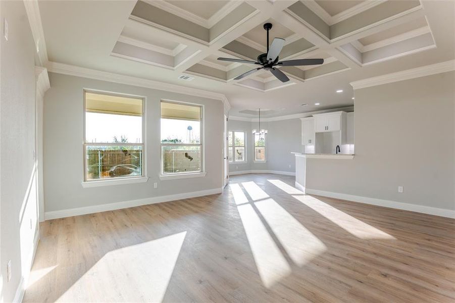 Spacious, unfurnished interior of a new home in , Tolar (Image 11).