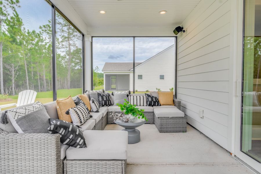 Representative exterior details of a home built from the Woodward by Pulte Homes in Solserra, Shallotte (Image 3).