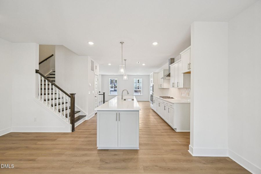 13-web-or-mls-Bayflower Wy-S3101-013