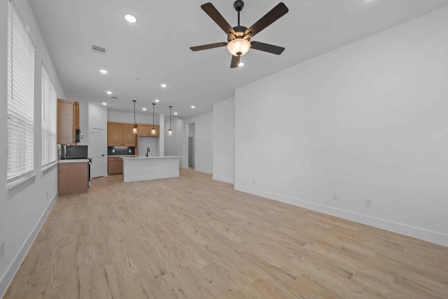 Spacious, unfurnished interior of a new home in The Woodlands Hills, Willis (Image 27). Spacious, unfurnished interior of a new home in The Woodlands Hills, Willis (Image 27).