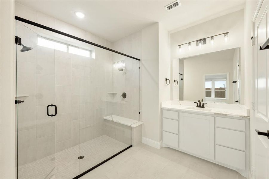 Furnished interior view inside a new home in The Retreat at North Grove 70-75, Waxahachie (Image 12). Furnished interior view inside a new home in The Retreat at North Grove 70-75, Waxahachie (Image 12).