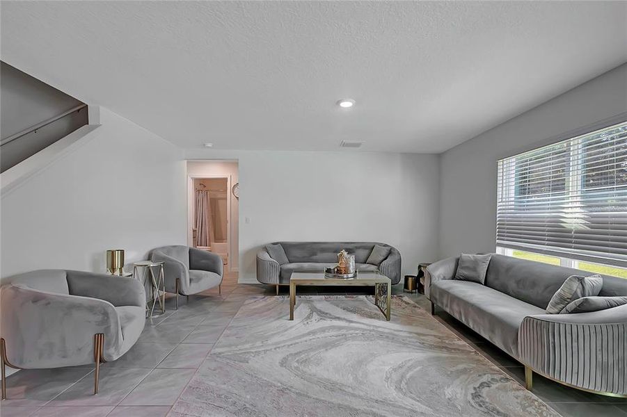 Furnished interior view inside a new home in , Tampa (Image 43). Furnished interior view inside a new home in , Tampa (Image 43).