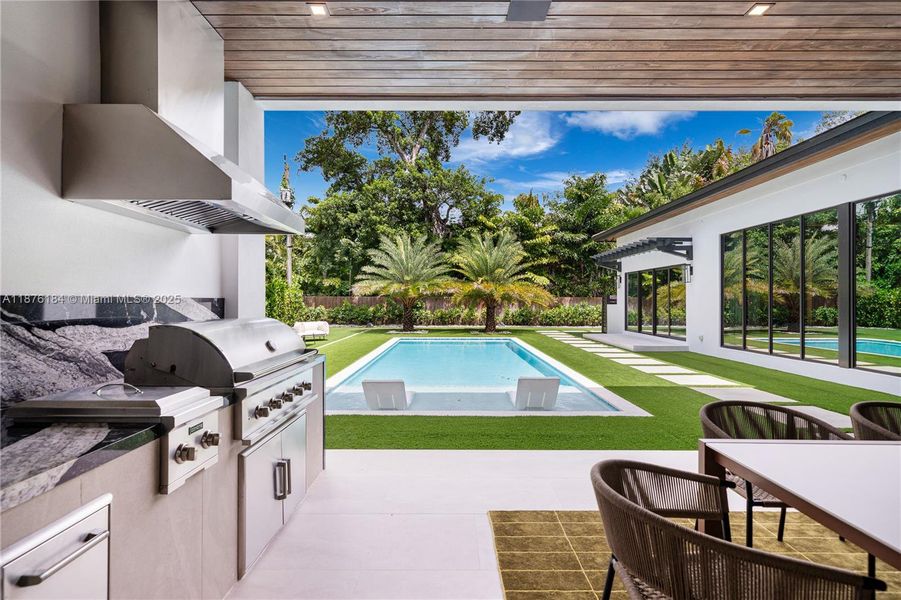 Furnished interior view inside a new home in , Pinecrest (Image 26). Furnished interior view inside a new home in , Pinecrest (Image 26).