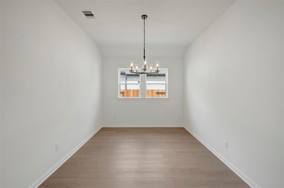 Spacious, unfurnished interior of a new home in Jordan Ranch - Terrace Collection, Fulshear (Image 34).