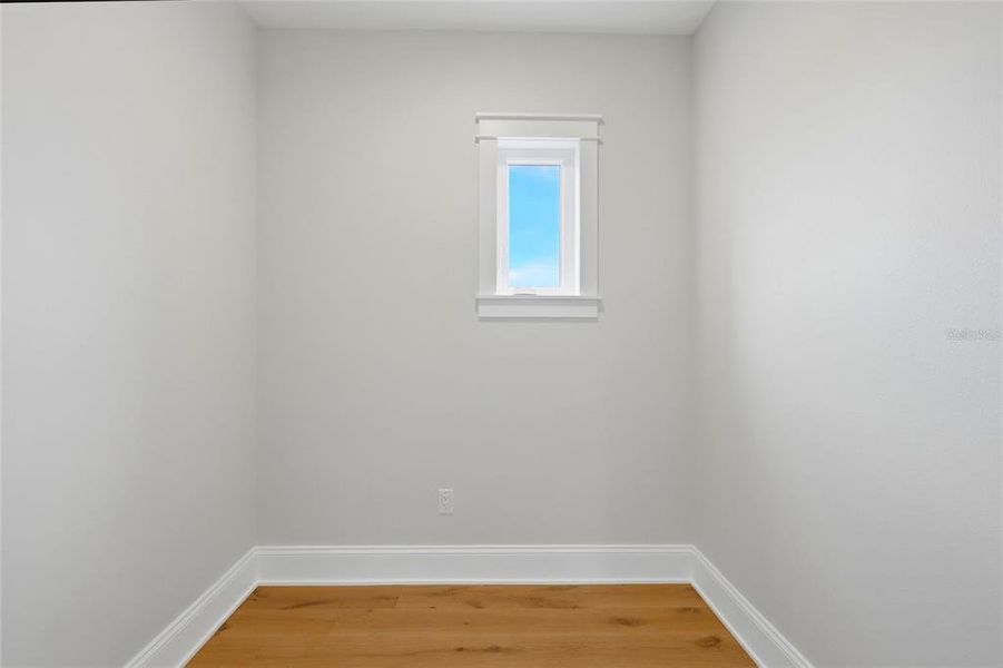 Spacious, unfurnished interior of a new home in , St. Petersburg (Image 35).