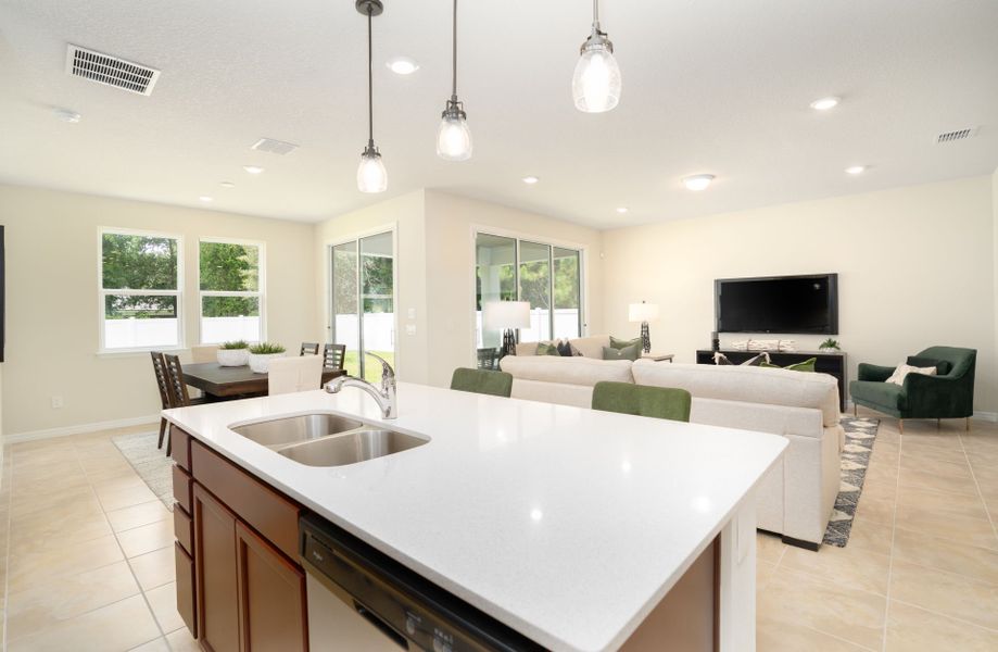 Representative furnished interior of a home built from the Cedar by Pulte Homes in Double Branch, Middleburg (Image 6).