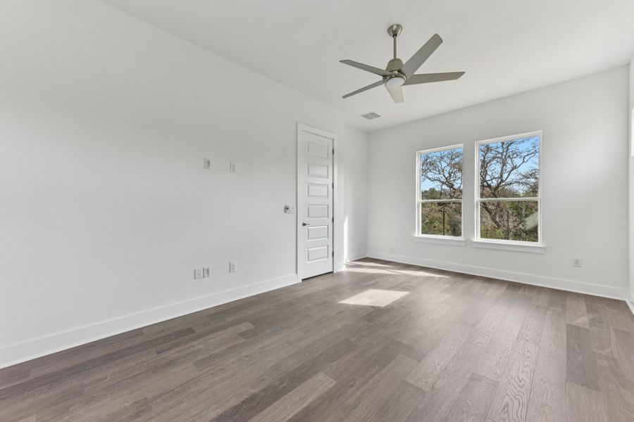 18 web or mls San Saba Dr S2412 018 18 web or mls San Saba Dr S2412 018