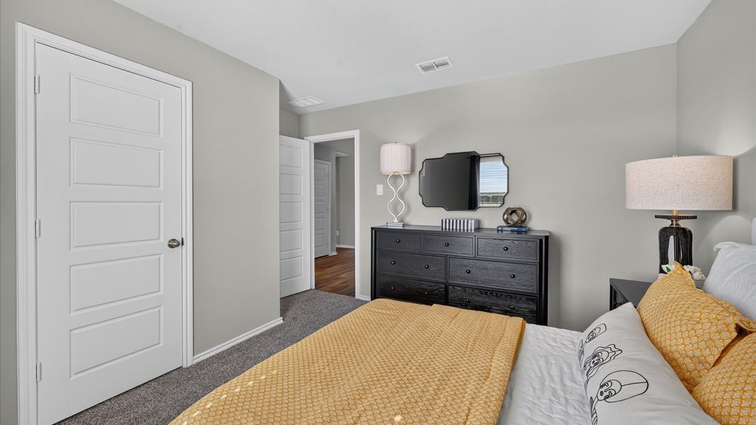 Representative furnished interior of a home built from the Austin by D.R. Horton in Sunnycreek, Crowley (Image 35).