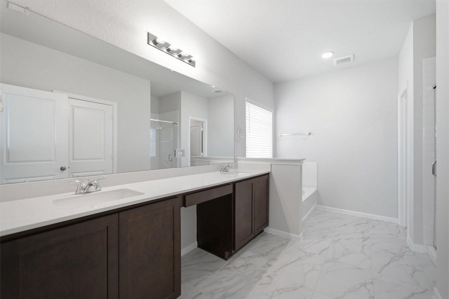 Furnished interior view inside a new home in Trails at Woodhaven Lakes, La Marque (Image 25). Furnished interior view inside a new home in Trails at Woodhaven Lakes, La Marque (Image 25).