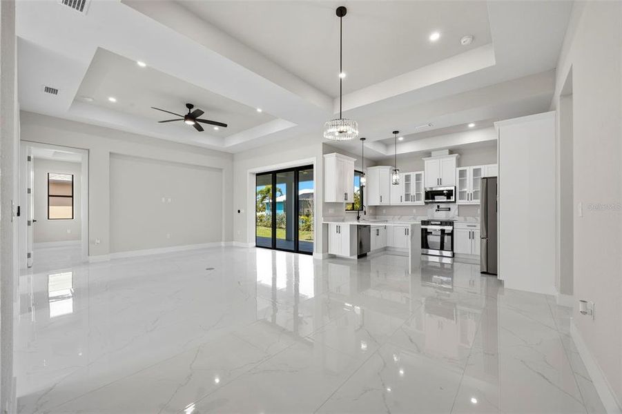 Spacious, unfurnished interior of a new home in , Placida (Image 22).