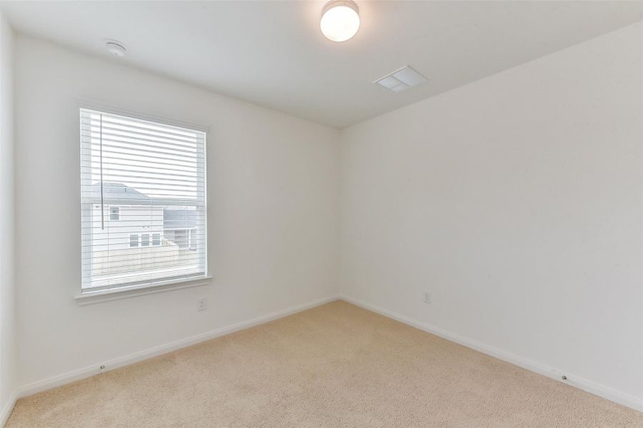 Spacious, unfurnished interior of a new home in King Oaks Village, Baytown (Image 20).