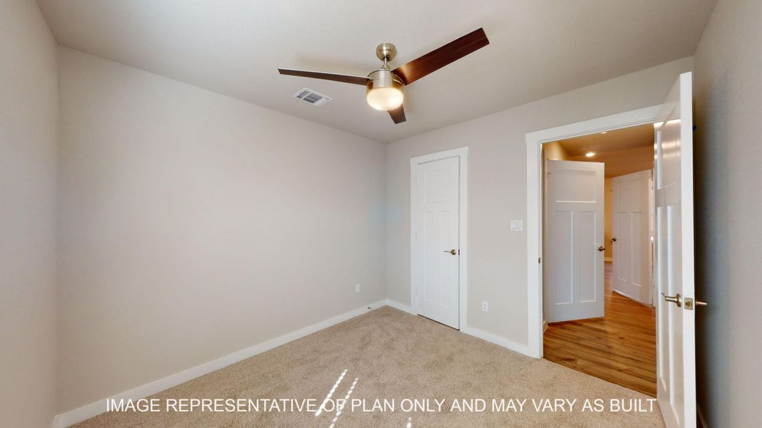Spacious, unfurnished interior of a new home in Turnbo Ranch, Killeen (Image 20).