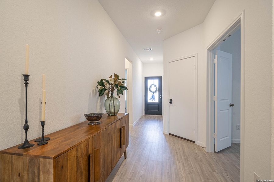 Furnished interior view inside a new home in Hidden Trails, Bulverde (Image 26).