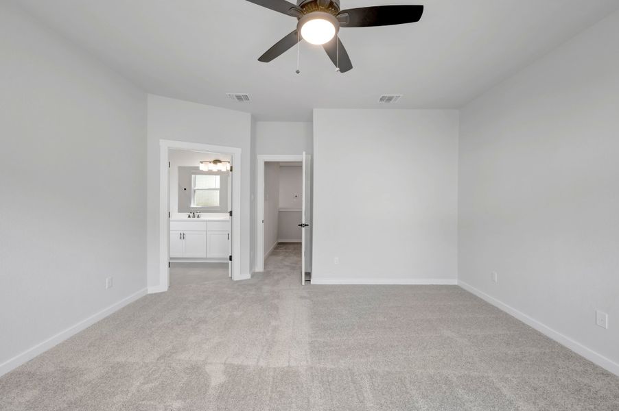 Spacious, unfurnished interior of a new home in Park Central, Georgetown (Image 37). Spacious, unfurnished interior of a new home in Park Central, Georgetown (Image 37).