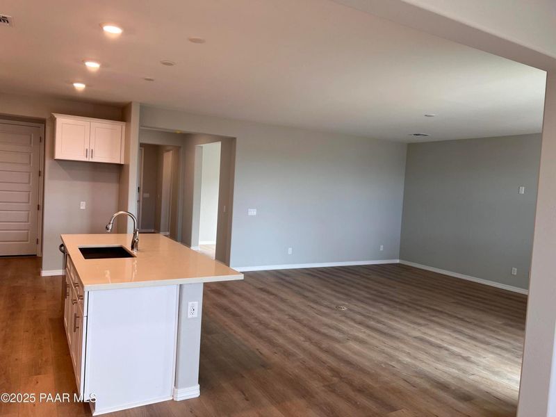 Image 8 of a home in North Ridge at Pronghorn Ranch.