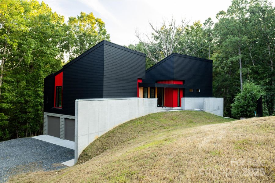 Image 32 of a home in .