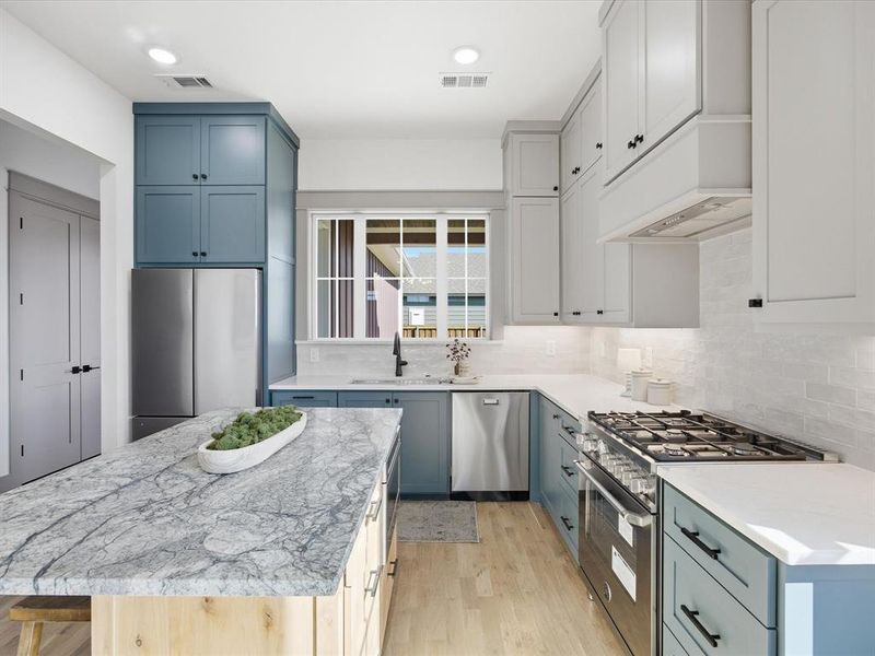 Furnished interior view inside a new home in , Midlothian (Image 15).