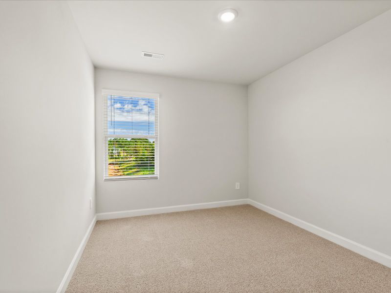 Spacious, unfurnished interior of a new home in Avalon Townes, Lyman (Image 17).