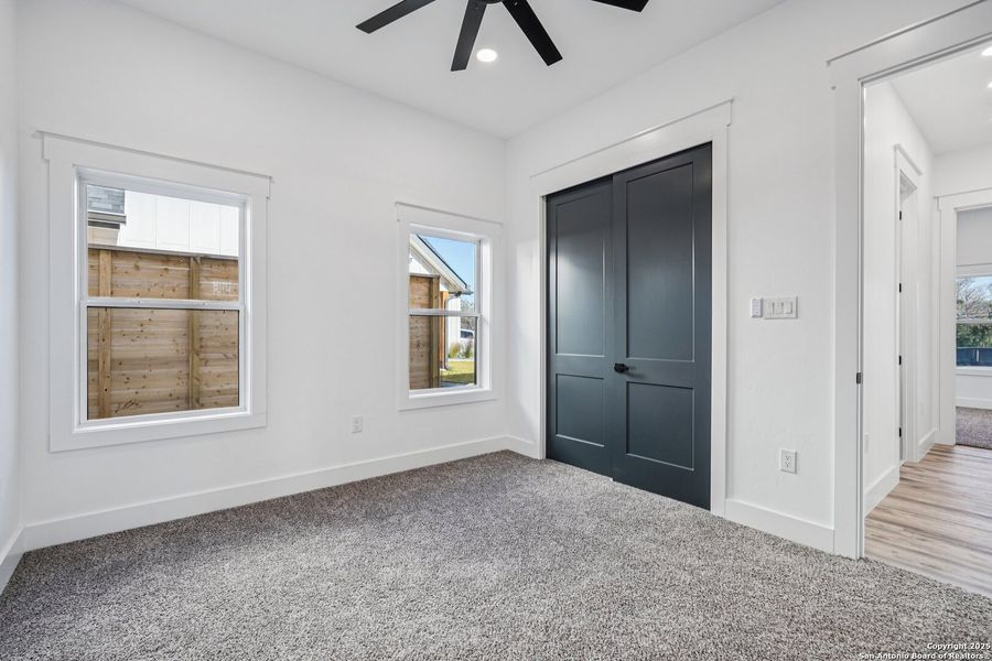 Spacious, unfurnished interior of a new home in , Kerrville (Image 27).