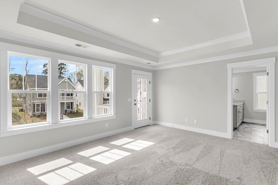 Spacious, unfurnished interior of a new home in Six Oaks, Summerville (Image 33).