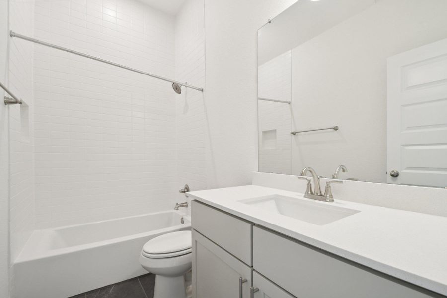 Furnished interior view inside a new home in Persimmon, Buda (Image 10).