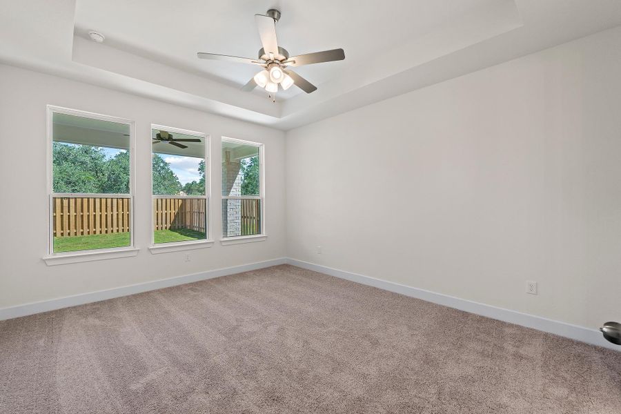 Spacious, unfurnished interior of a new home in Parmer Ranch, Georgetown (Image 21).