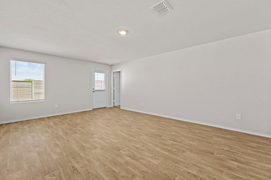 Spacious, unfurnished interior of a new home in Ladera, Luling (Image 21). Spacious, unfurnished interior of a new home in Ladera, Luling (Image 21).