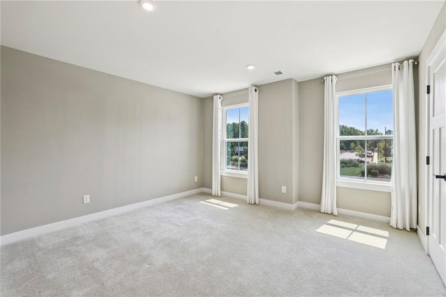 Spacious, unfurnished interior of a new home in , Hoschton (Image 21).