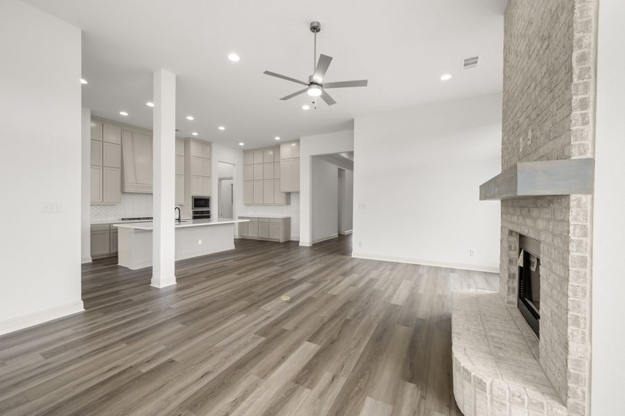 Spacious, unfurnished interior of a new home in Redden Farms, Midlothian (Image 23).