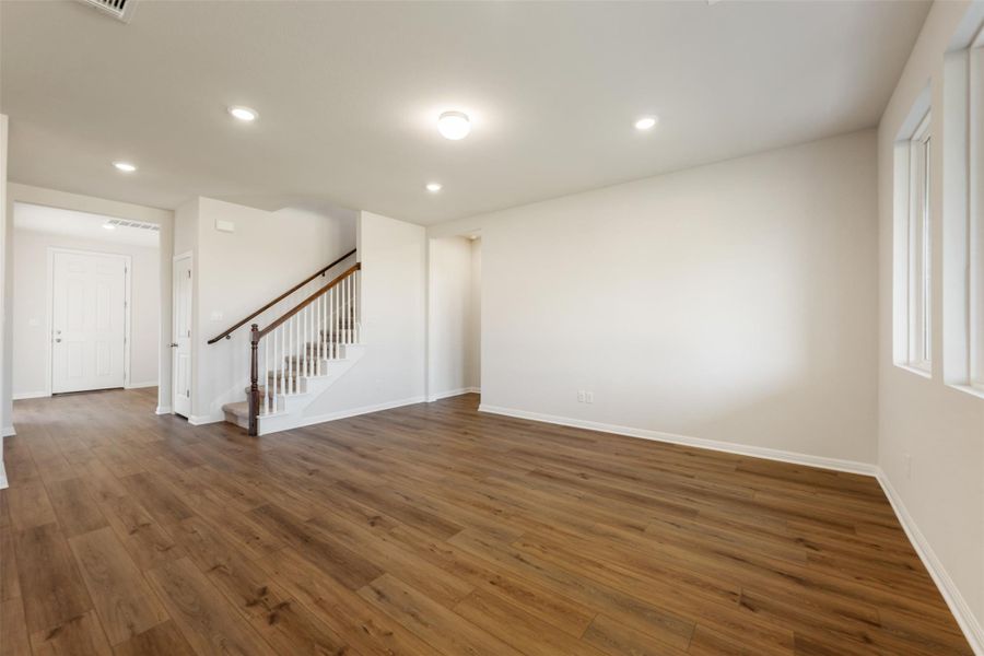 Representative images and renderings are for illustrative purposes. Actual structural options and design finishes of home may vary. Representative images and renderings are for illustrative purposes. Actual structural options and design finishes of home may vary.
