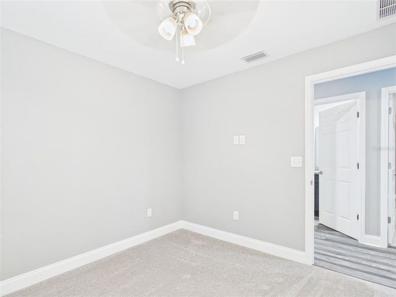 Spacious, unfurnished interior of a new home in , Lakeland (Image 15).