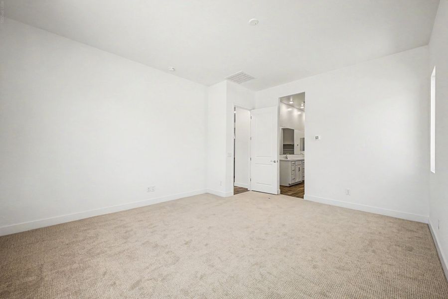 Spacious, unfurnished interior of a new home in North Creek, Queen Creek (Image 13). Spacious, unfurnished interior of a new home in North Creek, Queen Creek (Image 13).