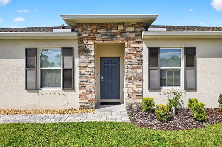 Exterior details and patio area of a home in , Port Charlotte (Image 20). Exterior details and patio area of a home in , Port Charlotte (Image 20).