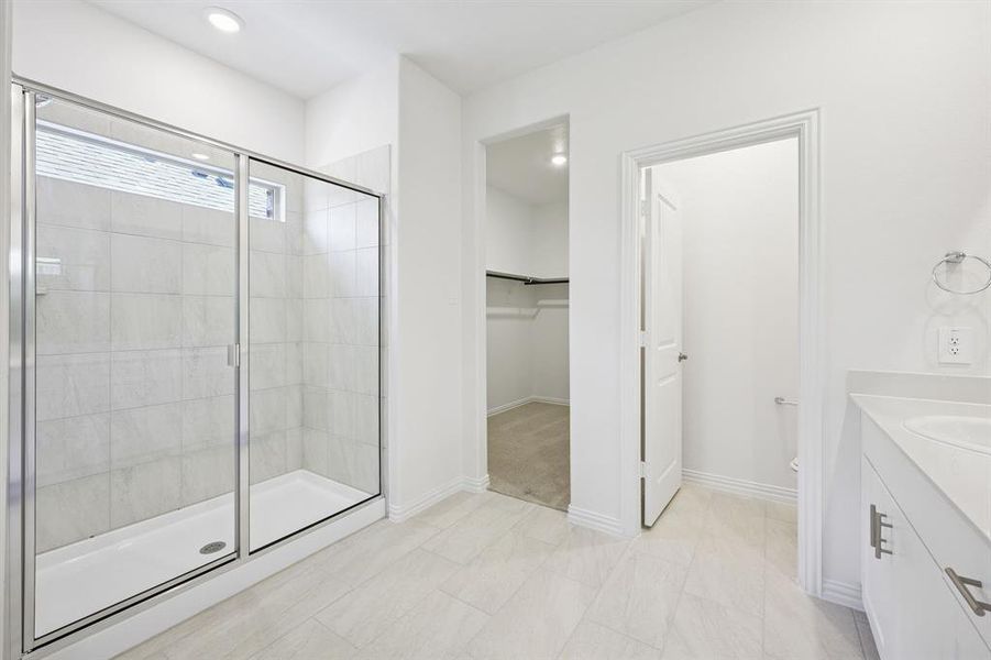 Photo is not of the actual home, but is an inspirational photo of builder’s model home and may depict options, furnishings, and/or decorator features that are not included.