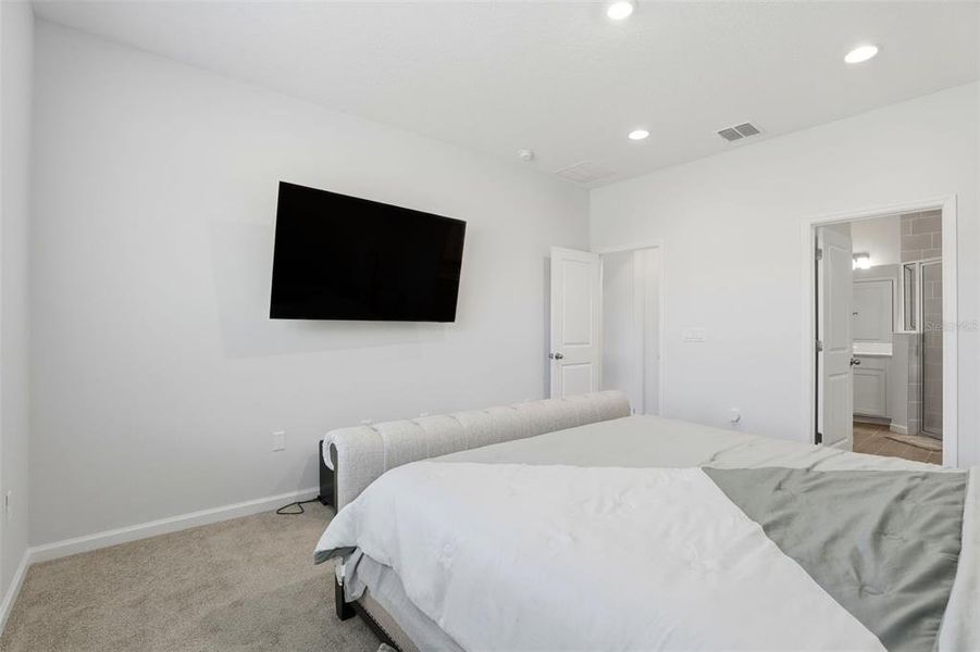 Furnished interior view inside a new home in Lakewood Park, Deland (Image 17). Furnished interior view inside a new home in Lakewood Park, Deland (Image 17).