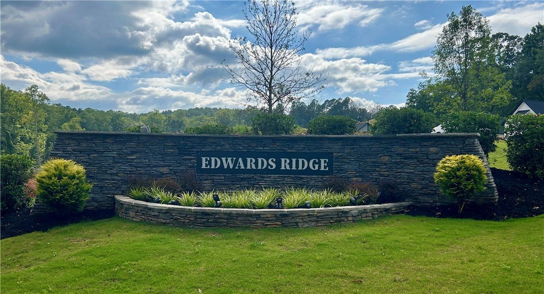 Image 23 of a home in Edwards Ridge.