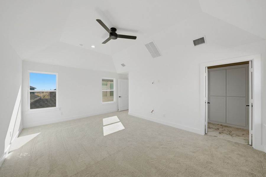 Spacious, unfurnished interior of a new home in Fields - 40' Lots, Frisco (Image 29). Spacious, unfurnished interior of a new home in Fields - 40' Lots, Frisco (Image 29).