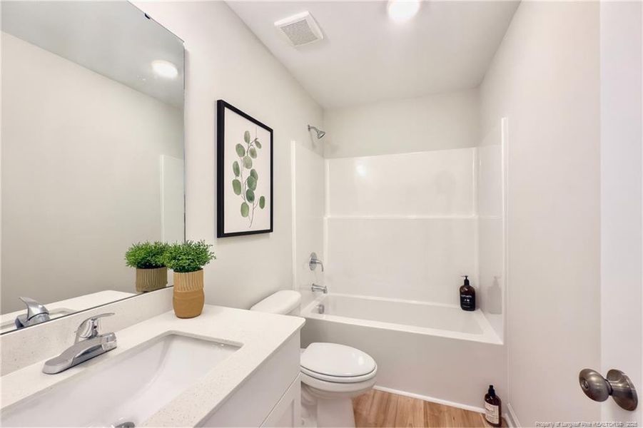 Guest Bath-VIRTUALLY STAGED