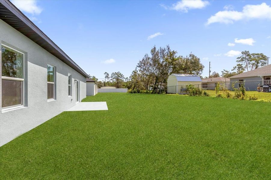 Exterior details and patio area of a home in , Ocala (Image 29).