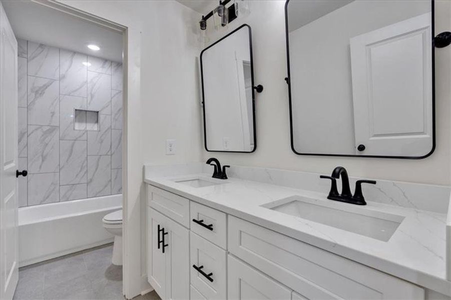 Furnished interior view inside a new home in Ferguson Corners, Emerson (Image 31).
