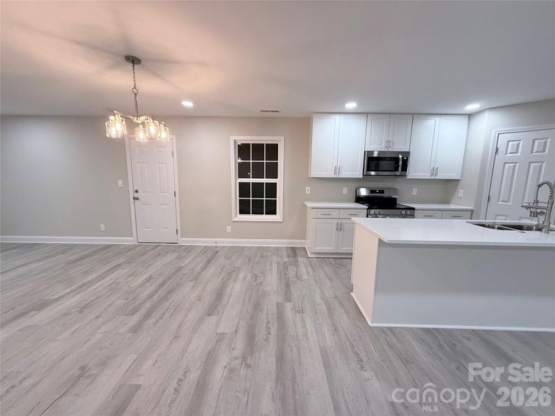 Spacious, unfurnished interior of a new home in , Mooresville (Image 20).