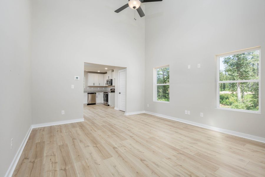 Spacious, unfurnished interior of a new home in Woodland Farms, Dickson (Image 15).