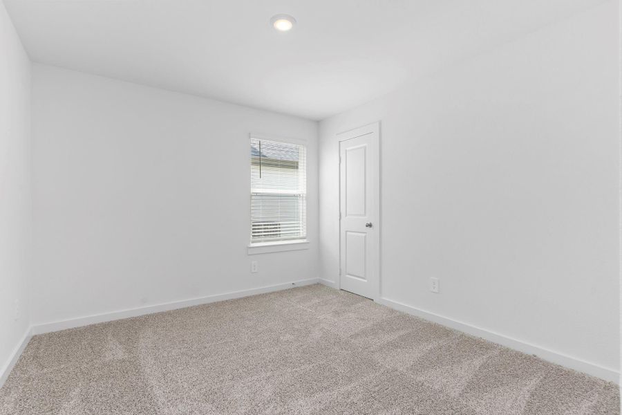 Spacious, unfurnished interior of a new home in Blue Heron Estates, Beasley (Image 32).