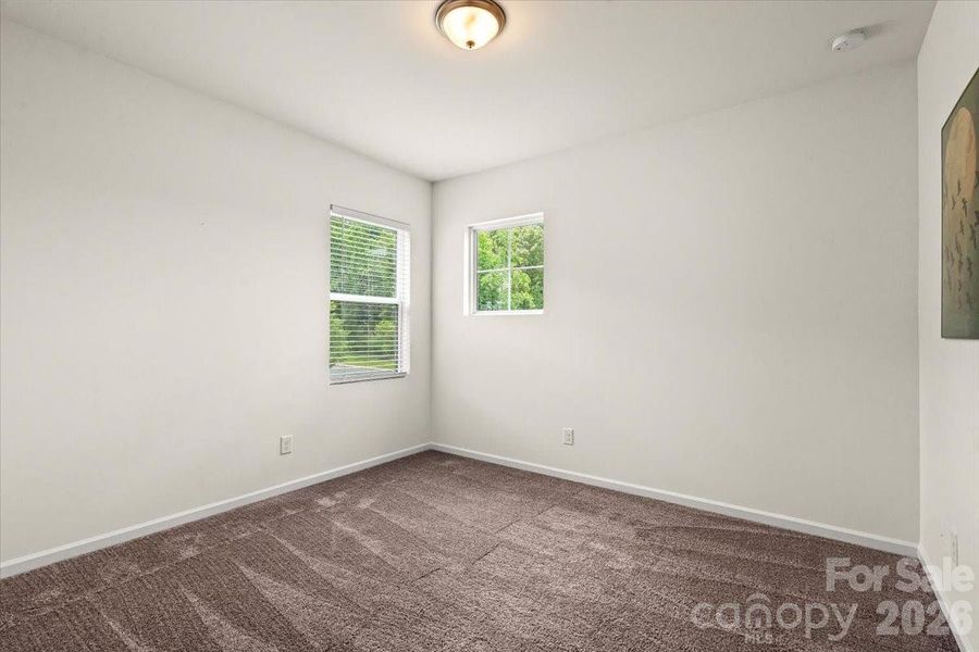 Spacious, unfurnished interior of a new home in Sanders Ridge, Troutman (Image 25).